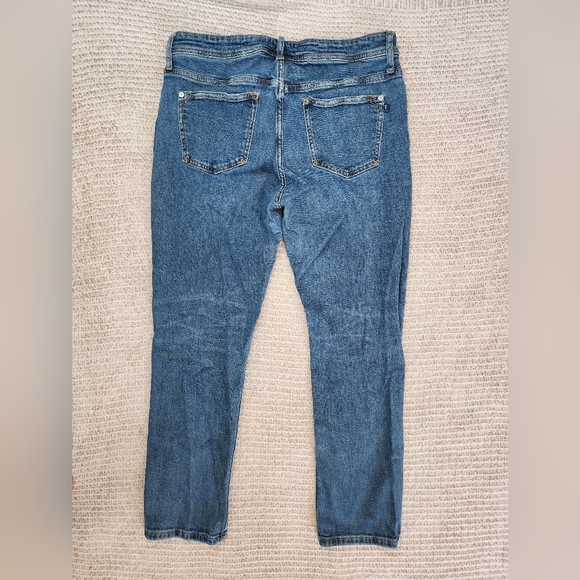 Pilcro Slim Boyfriend Distressed Jeans size 31 - Picture 2 of 4